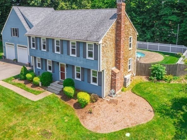 10 Eliab Latham Way, East Bridgewater MA 02333