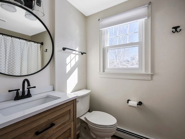 10 Eliab Latham Way, East Bridgewater MA 02333