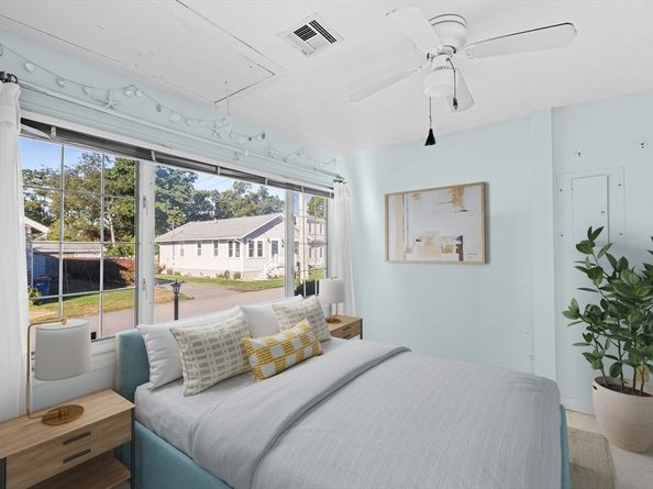 11 Turner Ave, Wareham MA 02571