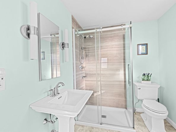 11 Turner Ave, Wareham MA 02571