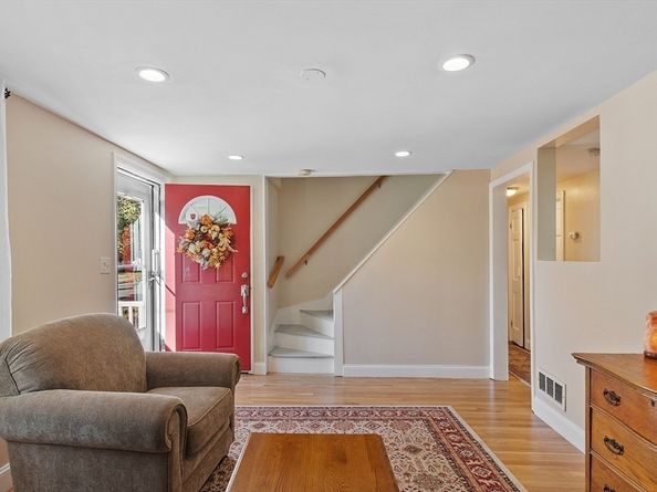 30 St. Ann's Ave, Peabody MA 01960