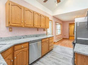 28 Alsada Dr, Worcester MA 01603