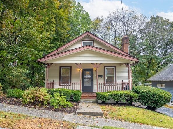 28 Alsada Dr, Worcester MA 01603