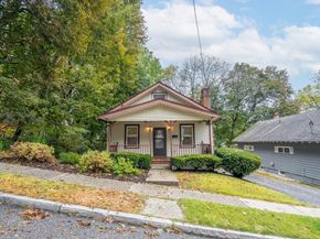 28 Alsada Dr, Worcester MA 01603