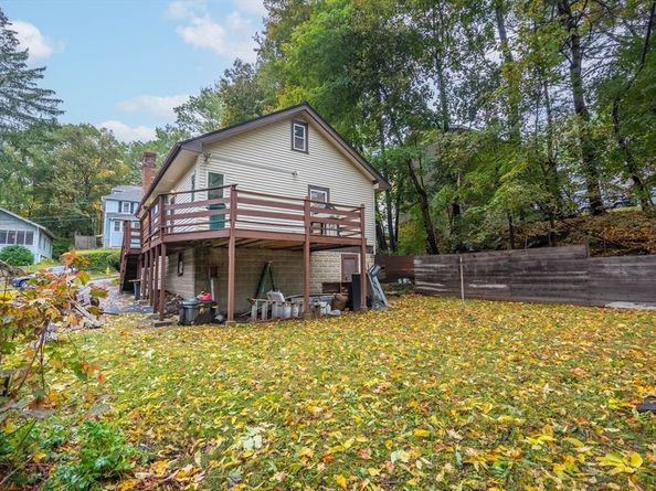 28 Alsada Dr, Worcester MA 01603