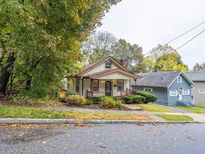 28 Alsada Dr, Worcester MA 01603