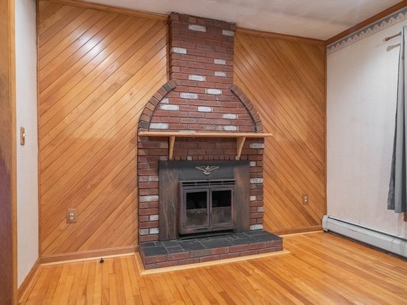 28 Alsada Dr, Worcester MA 01603