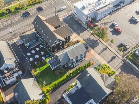 22 Chilton St 1, Plymouth MA 02360