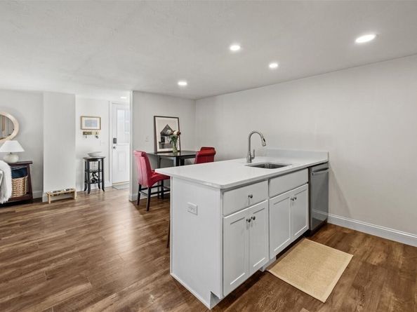 22 Chilton St 1, Plymouth MA 02360