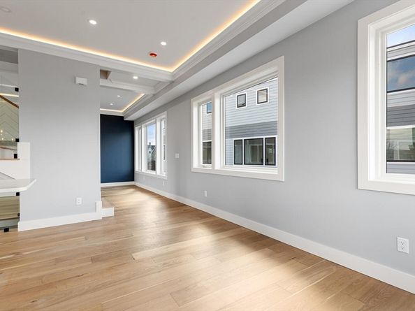 308 Newton Street 1C, Waltham MA 02453