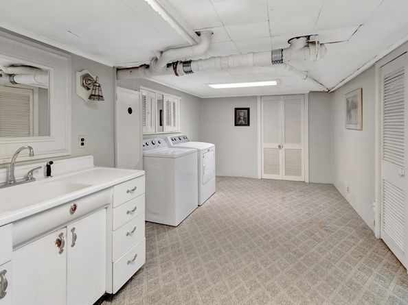 44 Braintree Ave, Quincy MA 02169