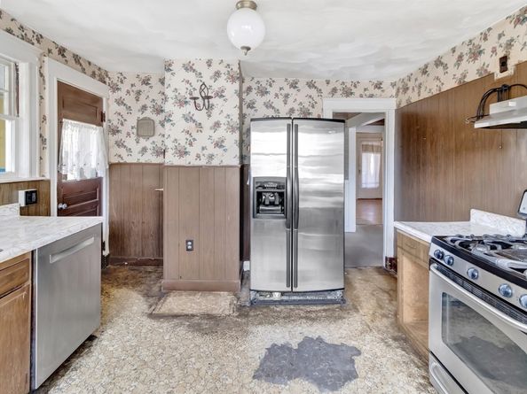 44 Braintree Ave, Quincy MA 02169