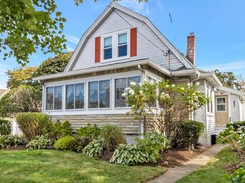 44 Braintree Ave