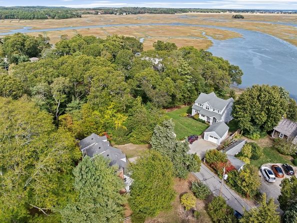 74 Abrams Hill Rd, Duxbury MA 02332