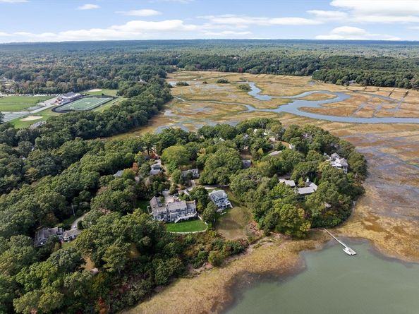 74 Abrams Hill Rd, Duxbury MA 02332