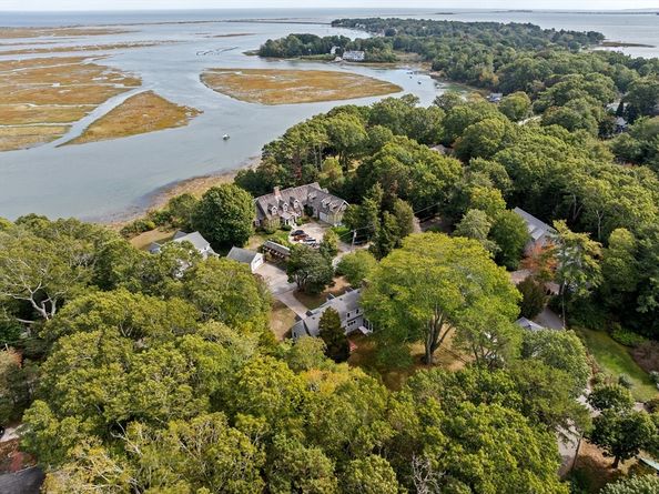74 Abrams Hill Rd, Duxbury MA 02332