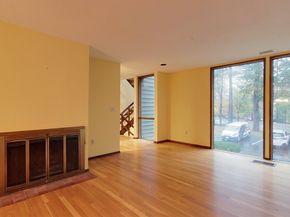 517 Tumbling Hawk 517, Acton MA 01720