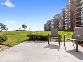 3 Seal Harbor Rd 133, Winthrop MA 02152