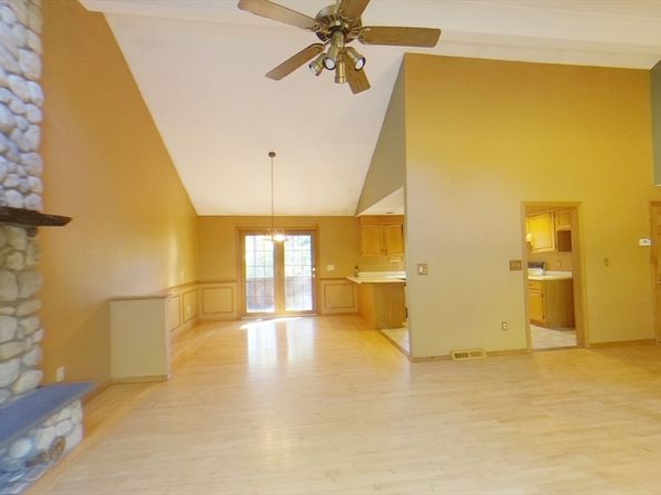 9 Mill St, North Reading MA 01864