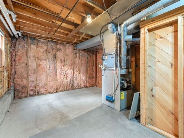 9 Mill St, North Reading MA 01864