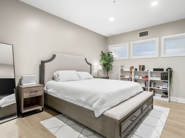 353 Summer 310, Somerville MA 02144