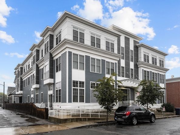 353 Summer 310, Somerville MA 02144