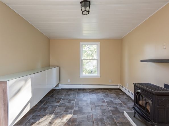 303 Middle St, Weymouth MA 02189