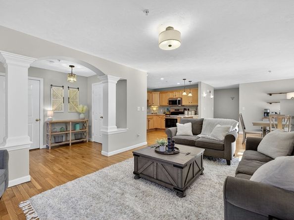 505 Hampton Way 505, Abington MA 02351