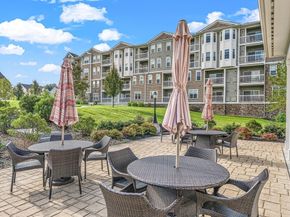 2 Francis Dr 213, Andover MA 01810