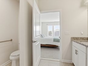 2 Francis Dr 213, Andover MA 01810