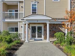 2 Francis Dr 213, Andover MA 01810
