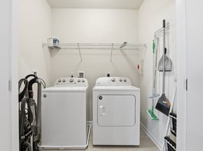 2 Francis Dr 213, Andover MA 01810