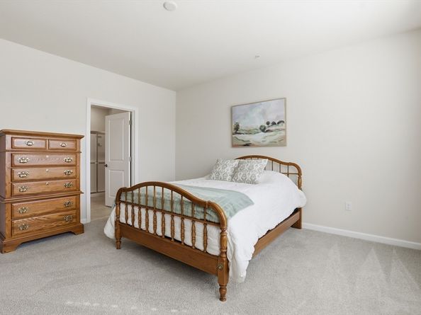 2 Francis Dr 213, Andover MA 01810