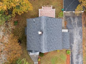 589 Sunderland Rd, Worcester MA 01604