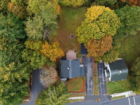 589 Sunderland Rd, Worcester MA 01604