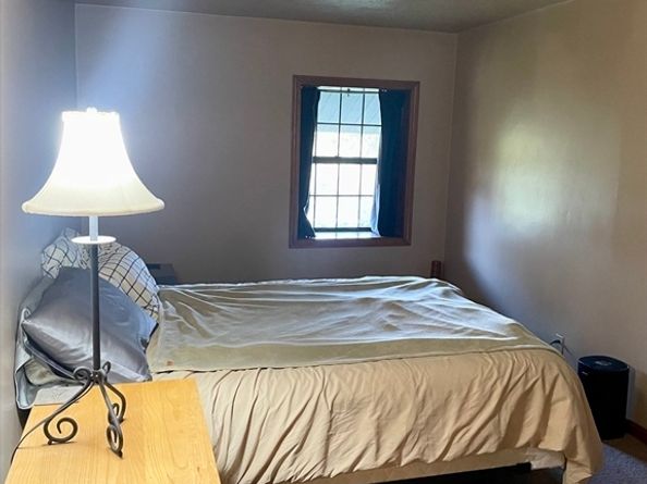 1098 Stafford Street 9, Leicester MA 01542