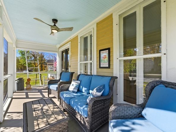 37 Central Street, West Brookfield MA 01585