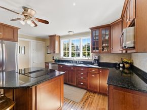37 Central Street, West Brookfield MA 01585