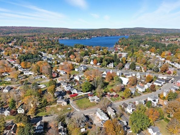 37 Central Street, West Brookfield MA 01585