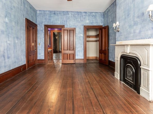 56 Rutland Square, Boston MA 02118