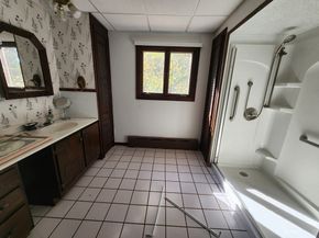 350 West Broadway, Gardner MA 01440