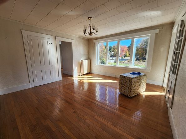 350 West Broadway, Gardner MA 01440