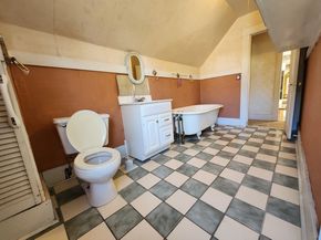 350 West Broadway, Gardner MA 01440