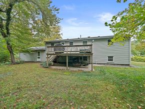40 Fairwood Dr, Pembroke MA 02359