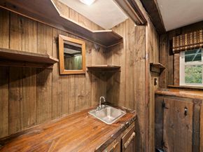 40 Fairwood Dr, Pembroke MA 02359