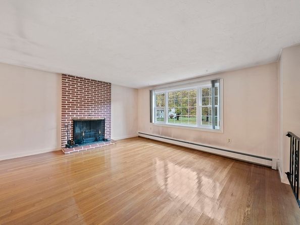 40 Fairwood Dr, Pembroke MA 02359