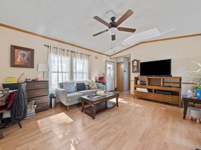 11 Chestnut Cir, Rockland MA 02370