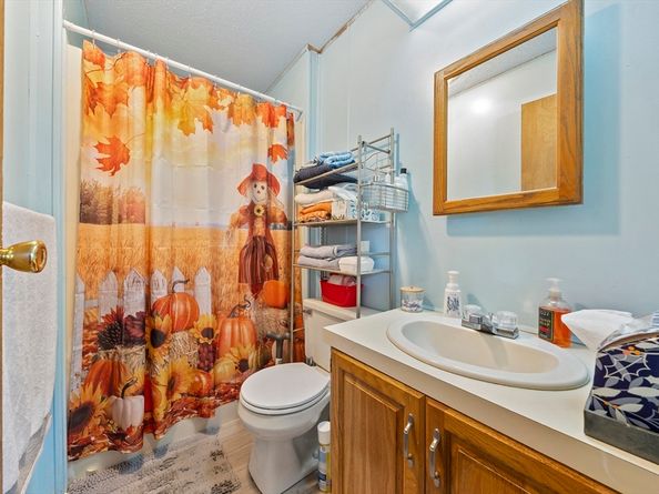 11 Chestnut Cir, Rockland MA 02370