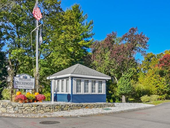 11 Chestnut Cir, Rockland MA 02370