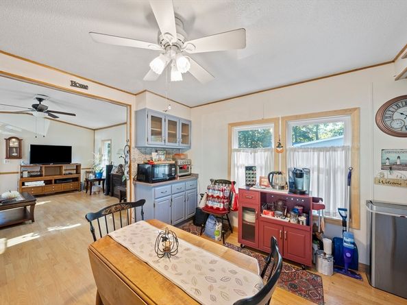 11 Chestnut Cir, Rockland MA 02370